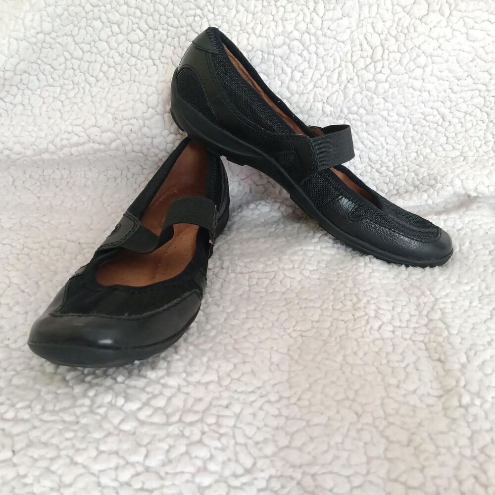 Natural Soul by Naturalizer black Mary Jane slip-on flats in women’s size 6M